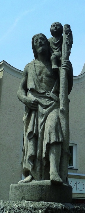 Skulptur St. Christophorus, Grafing.jpg